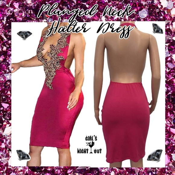 Dresses & Skirts - 👑👑SALE👑👑 !! Embossed plunging Neckline Dress